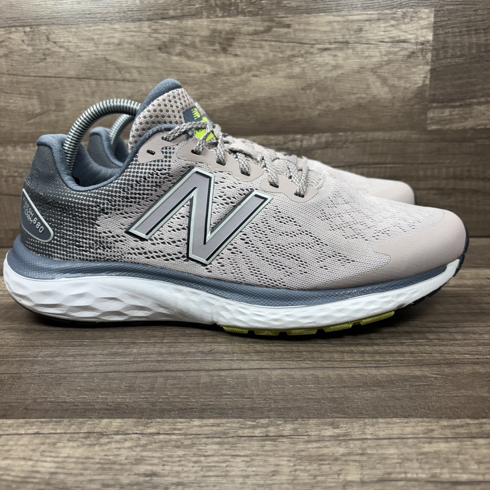 New Balance Fresh Foam 680 v7 Gray Womens US Size 11 W860LR7 Running Shoes